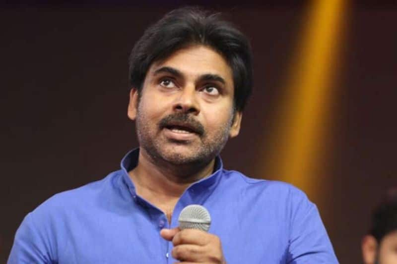 Pawan Kalyan sets a deadline for Hari Hara Veera Mallu