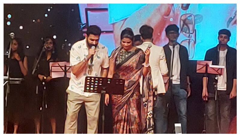 Amrutha Suresh and Gopi Sunder perform to the delight of music lovers in trivandrum