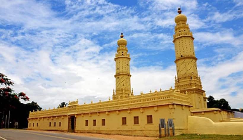 Karnataka's Srirangapatna tense over VHP's call for puja at Jamia mosque