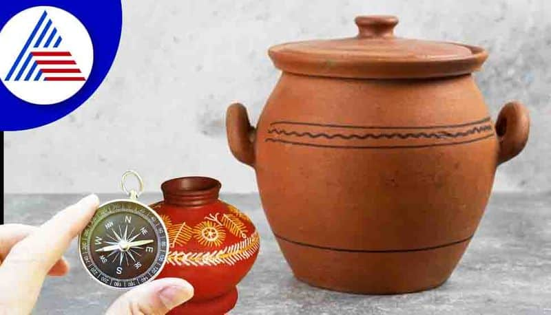 It is auspicious to keep a clay pot in the house according to Vastu skr