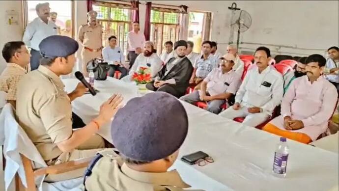  कानपुर हिंसा के बाद एक्टिव मोड में गोंडा पुलिस,सोशल मीडिया पर फेक न्यूज़ देने वालों पर कसा शिकंजा