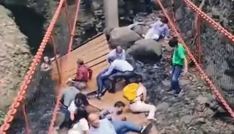 Bridge In Mexico Collapses Right After Inauguration 