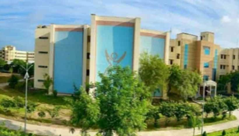 Basara IIIT: బాసర ట్రిపుల్‌ ఐటీలో విషాదం.. విద్యార్థిని బలవన్మరణం..!! 