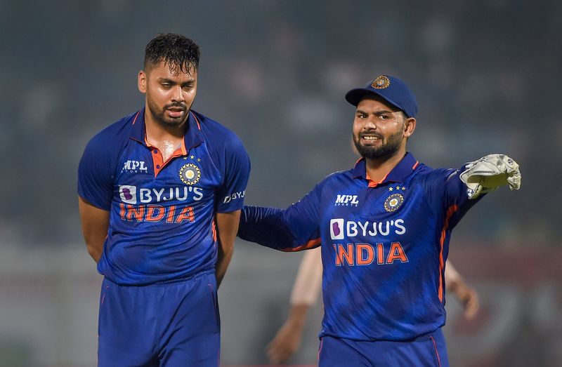 Cricket News Dinesh Karthik and Avesh Khan Shines Team India Beat South Africa in 4th T20I san