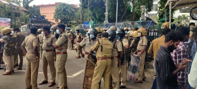  Water cannon tear gas lathi Youth Congress Secretariat March as battlefield