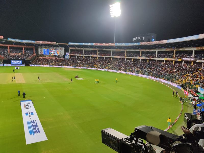 India vs South Africa 5th T20 Bengaluru Match abandonded due to Rain  Series shared 2 2 ckm