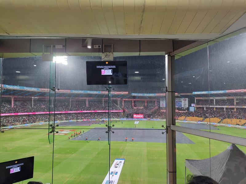 India vs South Africa 5th T20 Bengaluru match Rain stops play started losing overs ckm