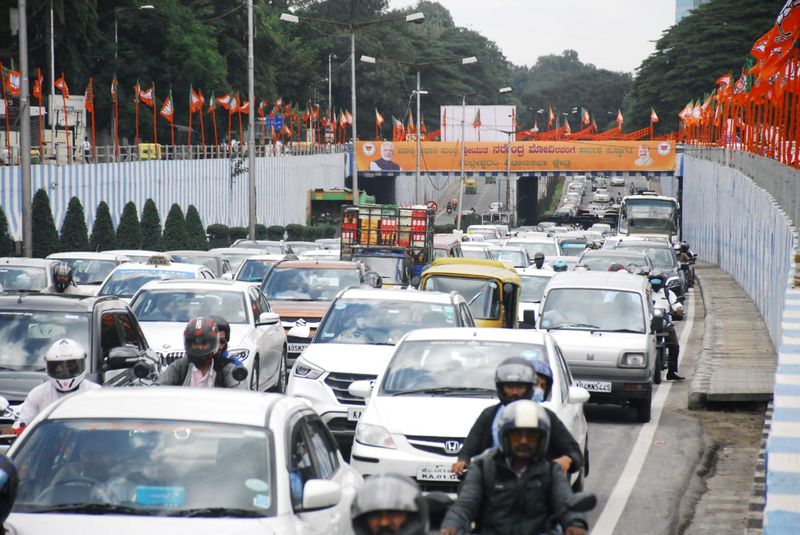 Bpac citizen perception Survey 2022 reveals 57 percent of bengaluruians not happy with Road traffic ckm