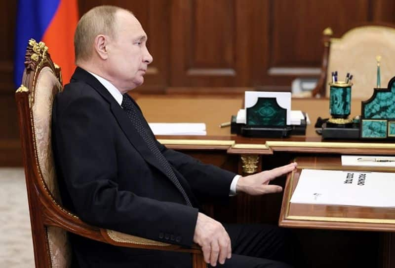 worlds richest politician russia vladimir putin, much wealthier than Mukesh Ambani  Rya