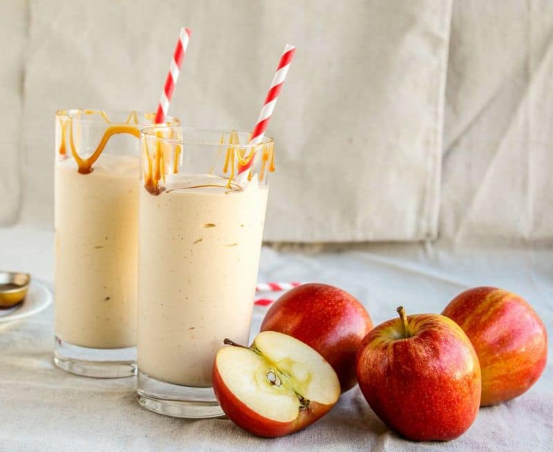 how to make easy Apple Badam Milk Shake