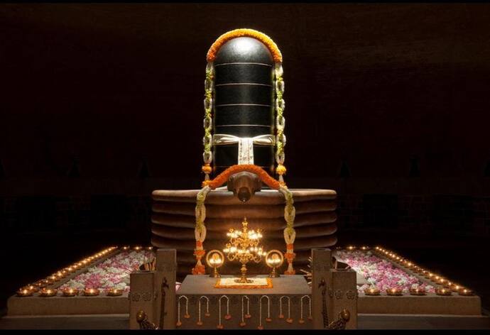 isha dhyanalinga