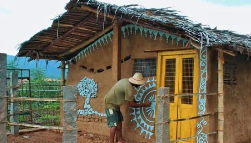 125 days only rs 18500 man build mud house 