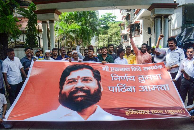 Rebel Sena MLAs get relief from Supreme Court, but judges refuse to order Maha floor test