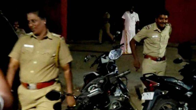 A father has complaint with the Thiruvannamalai Police demanding the release of his daughter from the Nithyananda Ashram