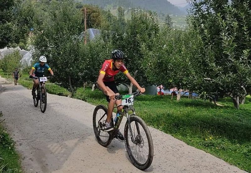 MTB Himachal mountain biking race 43 riders cover 3 5 km in final stage with narrow roads and views of apple orchids ckm