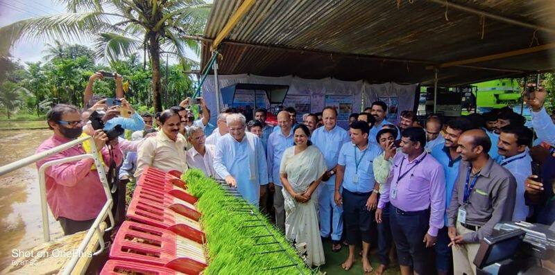 Veerendra Heggade inaugurates mechanized paddy farming in Udupi rbj