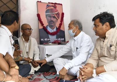 Udaipur murder: CM Gehlot meets Kanhaiya Lal's family; says NIA should file charge sheet soon