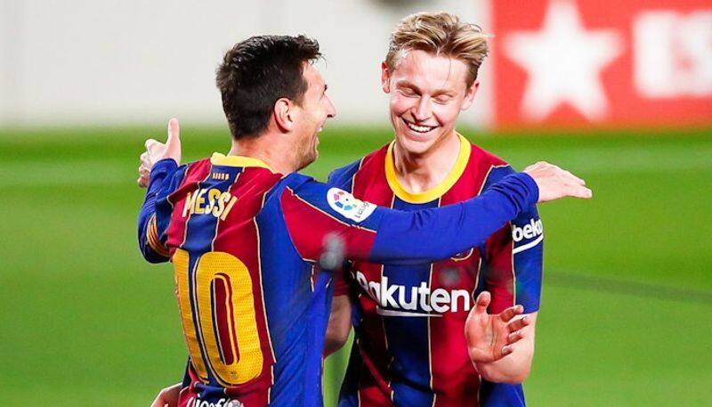 football When Lionel Messi predicted Man United target Frenkie De Jong would reach a 'higher level' snt