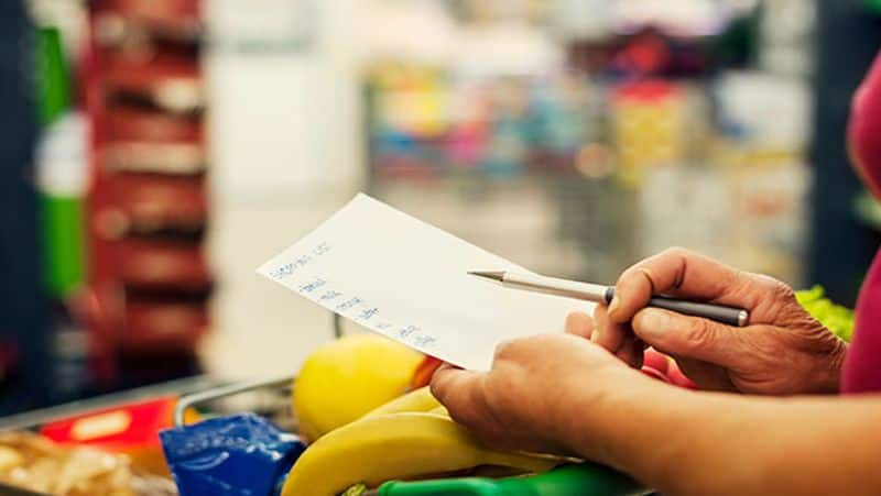 cut down your monthly grocery bill by these tips