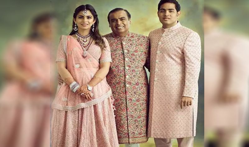 Isha Ambani Anand Piramal wedding invitation cost 