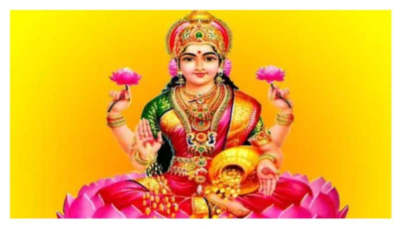 Follow this rituals to lakshmi devi for best wealth know full details 