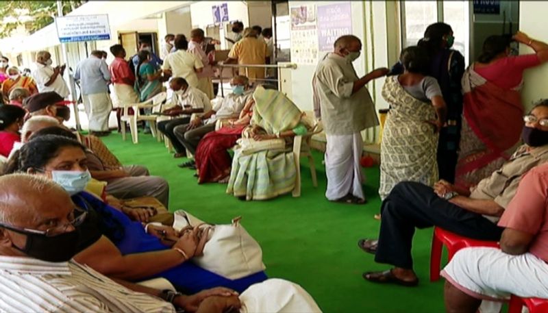 Slight decrease in covid cases in Kerala, No change in mortality rate