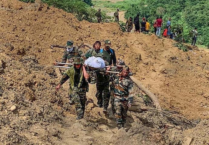 মণিপুরে নতুন করে ভূমিধস, প্রতিকূল আবহাওয়াতেই চলছে উদ্ধারকাজ