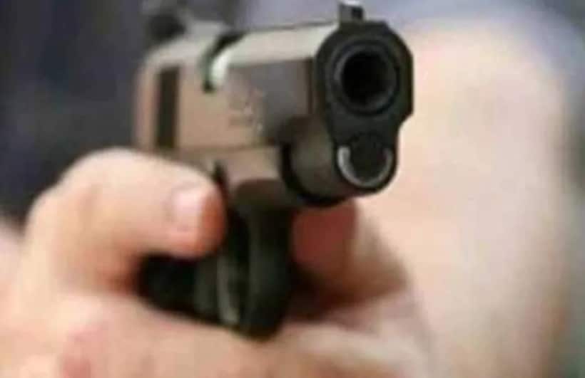 SHOCKER! DTC conductor shoots and kills bus driver friend over liquor dispute in New Delhi