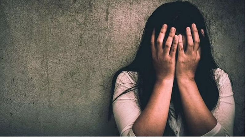 junior artist raped for asking loan in Hyderabad