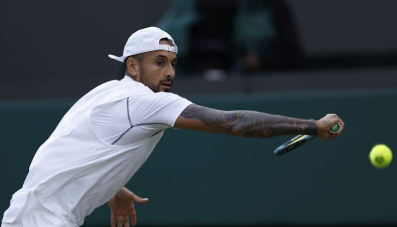 Nick Kyrgios beat Stefanos Tsitsipas in wimbledon