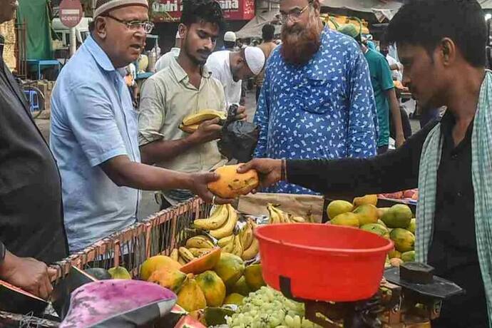 अगर इन फेरीवालों से खरीदा सामान तो देना पड़ेगा 5100 रुपए का जुर्माना, गुजरात की एक पंचायत का लेटर वायरल 