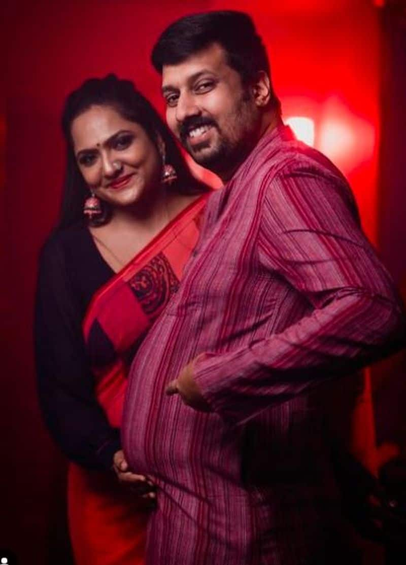 Actress Manasa Joshi welcomes baby girl vcs 