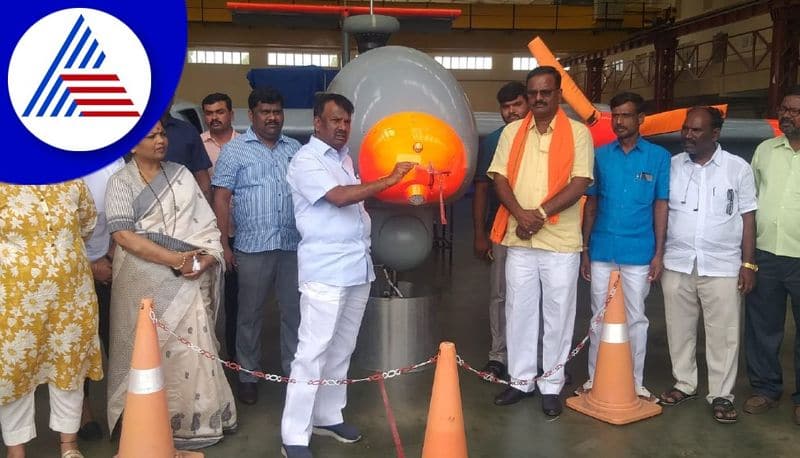 Union Minister A. Narayanswami visits DRDO Aeronautical Test Centre in Chitradurga akb