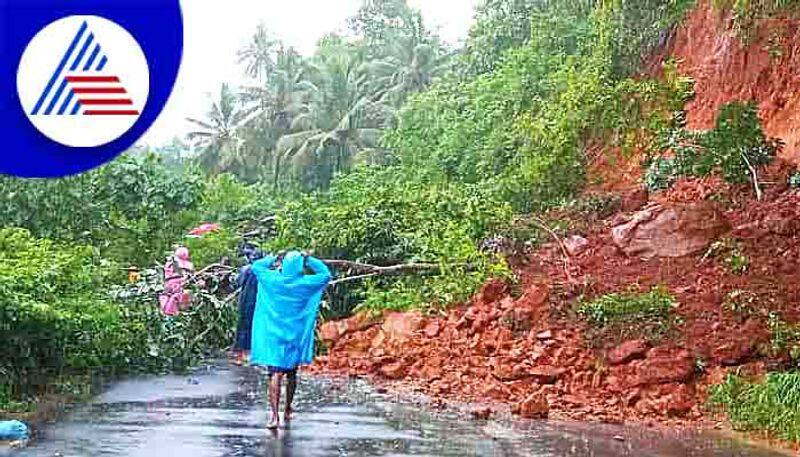 Orange Alert for Heavy Rain Schools Colleges to be Closed in Udupi and Dakshina Kannada hls 