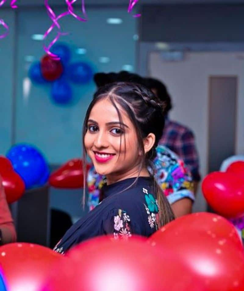 Niveditha gowda Instagram controls my day YouTube video goes viral vcs 