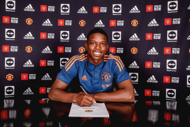 Tyrell Malacia is Manchester United first 2022-23 season signing; supporters happy-ayh