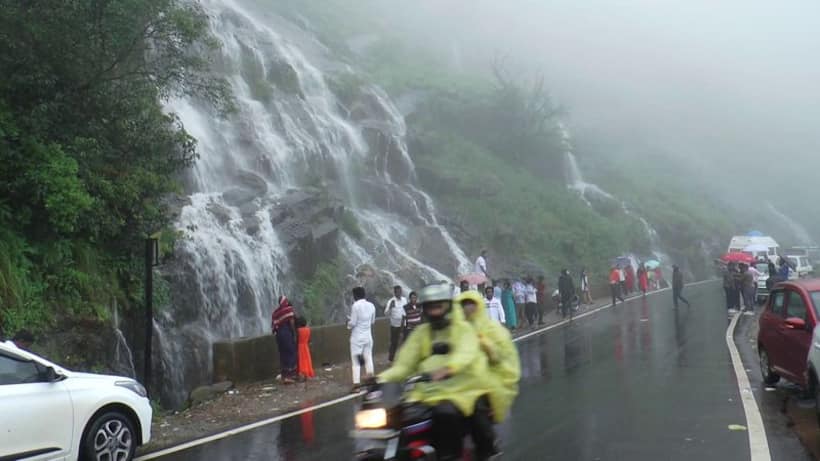 Landslide threat looms over Chikkamagaluru's Charmadi after hill collapses at Shiradi Ghat