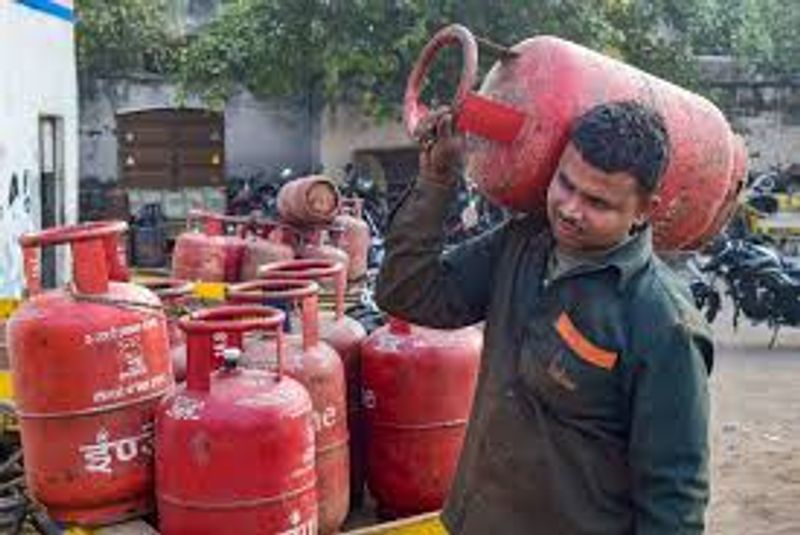 home gas cylinder price hike in chennai