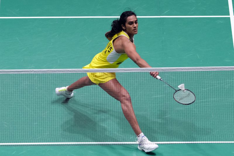 PV Sindhu Beats Han Yue in quarters and Enters In Semi finals in the  Singapore Open Super 500 Tournament