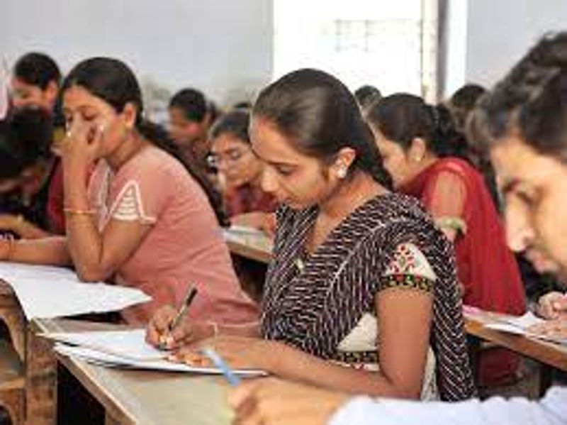 Huge Opposition in Karnataka For Not Allow to Kannada Exam in SSC grg