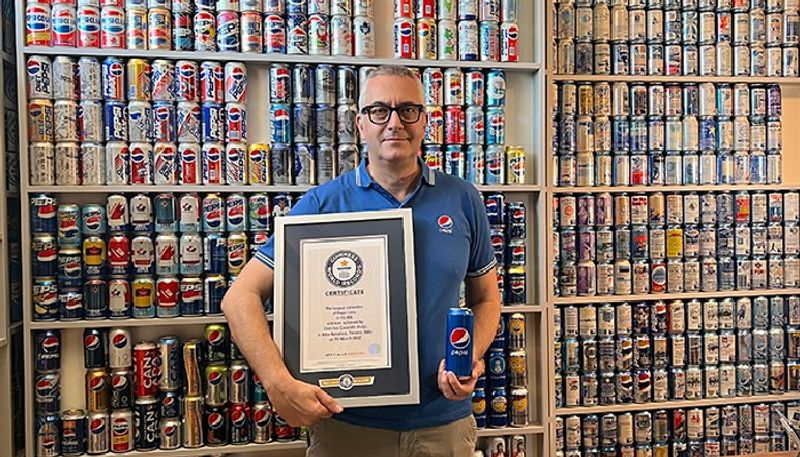 man collected more than 12000 pepsi cans gets guinness world record 