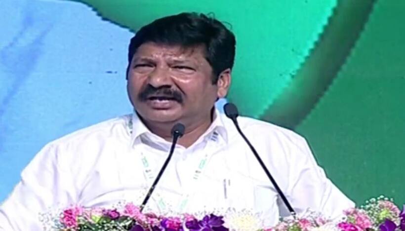  డర్టీ బాబు.. టిష్యూ మేనిఫెస్టో.. పొత్తులు లేకుండా ఎన్నికలకు వెళ్లలేని పరిస్థితి: మంత్రి జోగి రమేష్