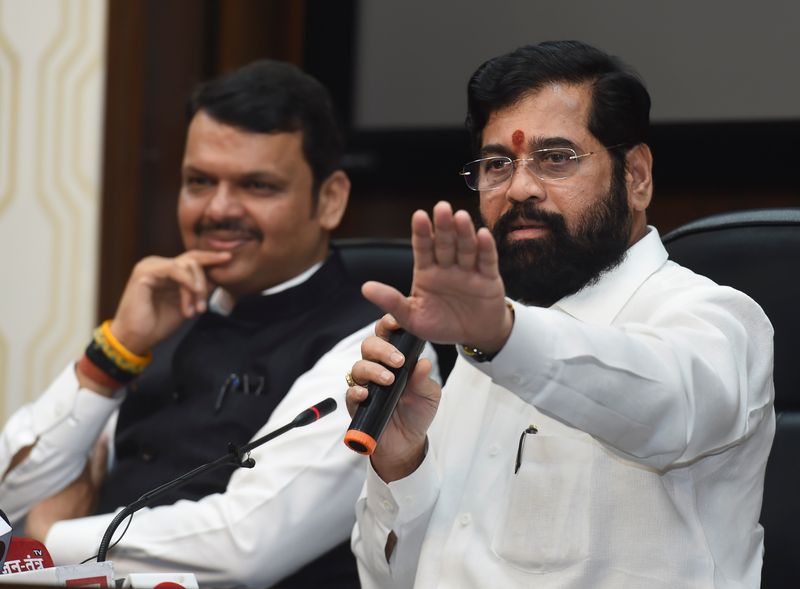 CM Eknath shinde plan to change Mumbai potholes roads announces Geopolymer technique to fill ckm