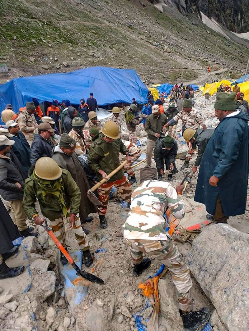 Amarnath Cloudburst IAF Continues Rescue Ops Amid Inclement Weather 16 Dead