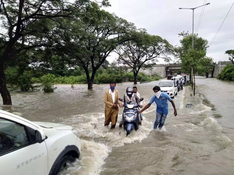 holiday for all educational institutes from tomorrow at telangana due to heavy rain