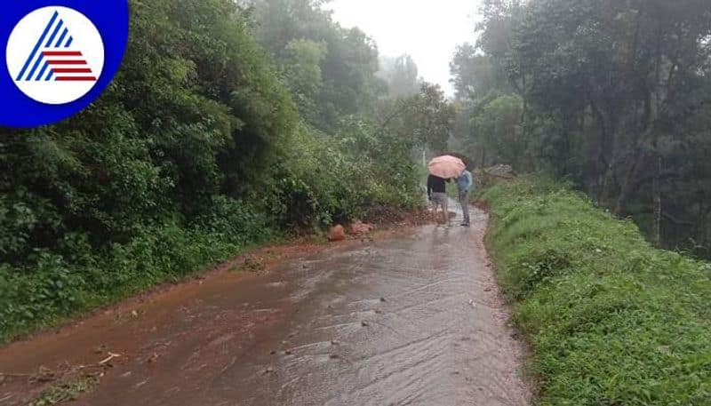 Landslide in Chandradrona Mountain Range Due to Heavy Rain at Chikkamagaluru grg