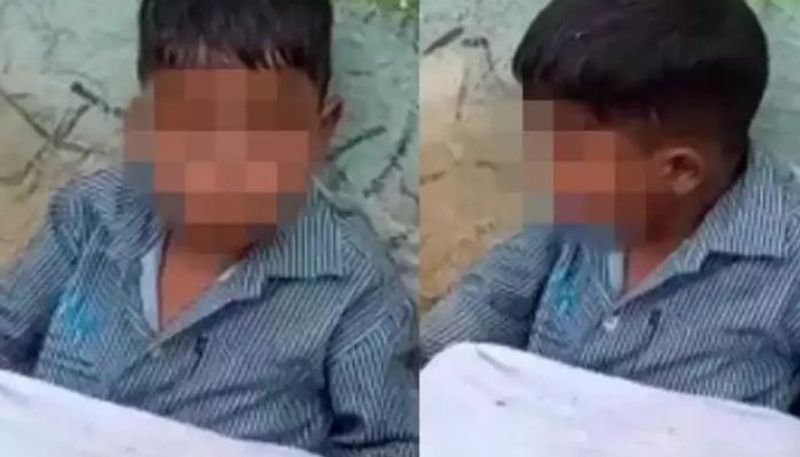 Madhya Pradesh Innocent Sitting With Dead Body Of 2 Year Old Brother In Morena Father Kept Looking For Ambulance