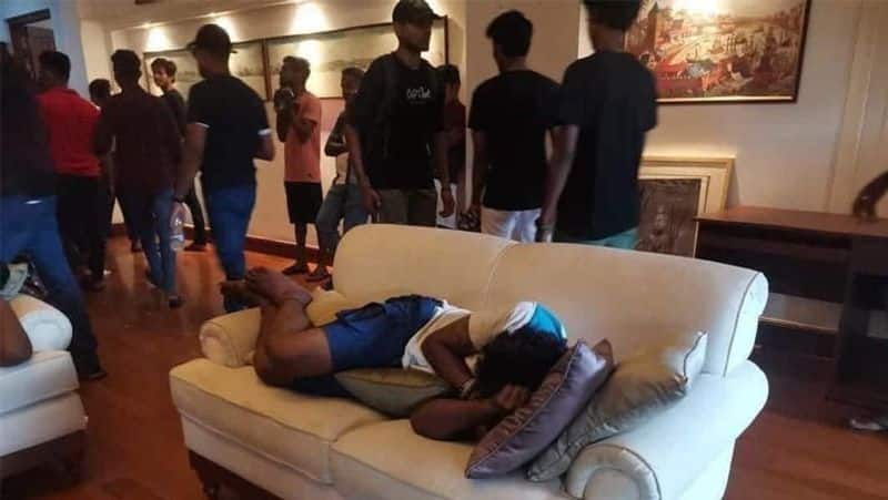 Sri Lanka president's house become a tourist spot, and protesters enjoying with playing carrom