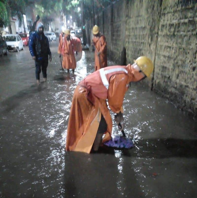 People are suffering due to continuous heavy rains in Telangana 