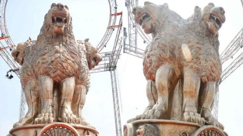 how the national emblem on the new Parliament building is unqiue